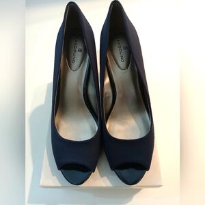 Navy Pumps by Bandolino
